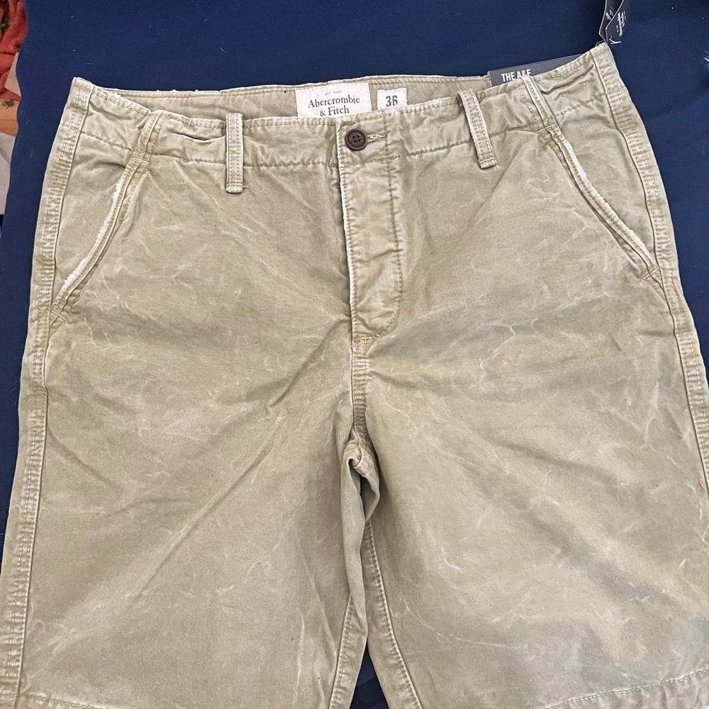 Abercrombie & Fitch Khaki Shorts